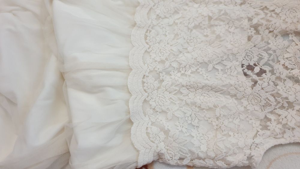 Vand rochita de ocazie crem VILA 34 - NOUA