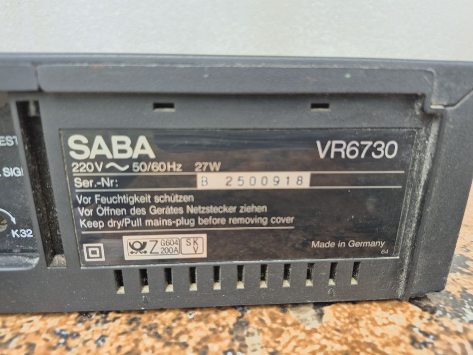 Vand video marca Saba model VR-6730,made in Germany 

- video casett