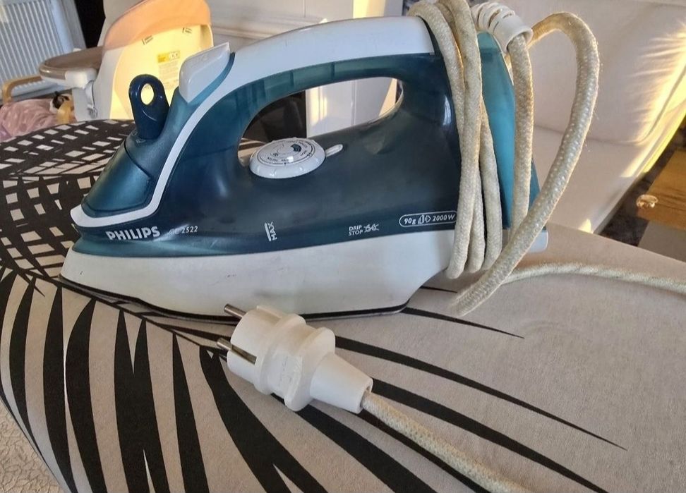 Fier de călcat Philips GC 2522