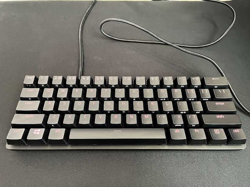 Геймърска Клавиатура Razer Huntsman Mini - Optical Red Switch