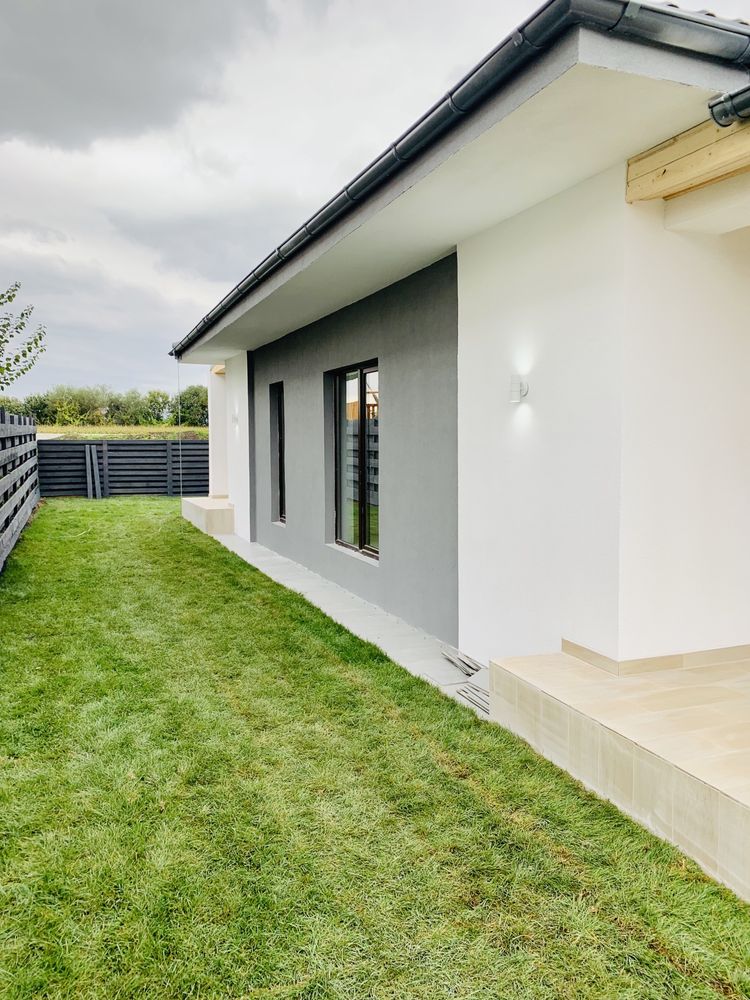 Casa de vanzare 6 camere individuala