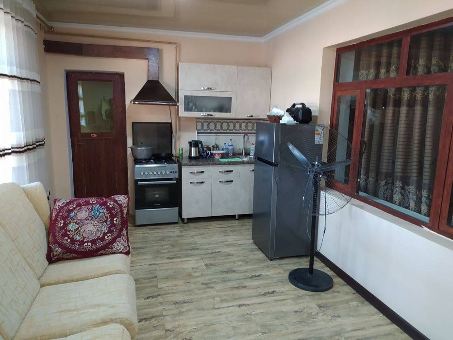 Ижара, Аренда. Ховли уй 6 сотих, 2 хонали, Янгийул, Ленинизм.. 200 $