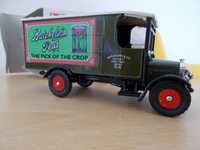Macheta metal Corgi Anglia, noua: camion de epoca Thornycroft anii '30
