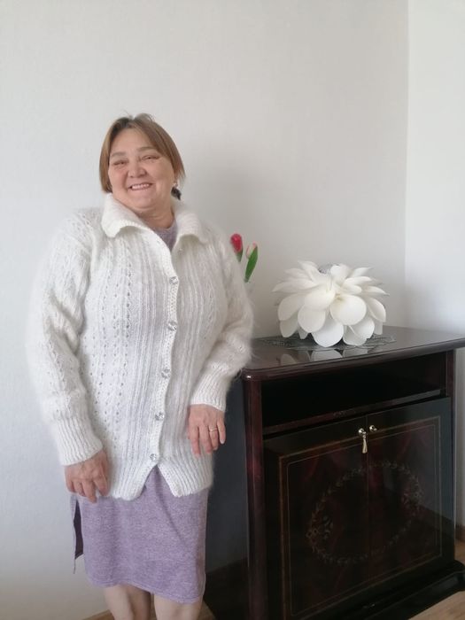 Пуховый платок ручной работы