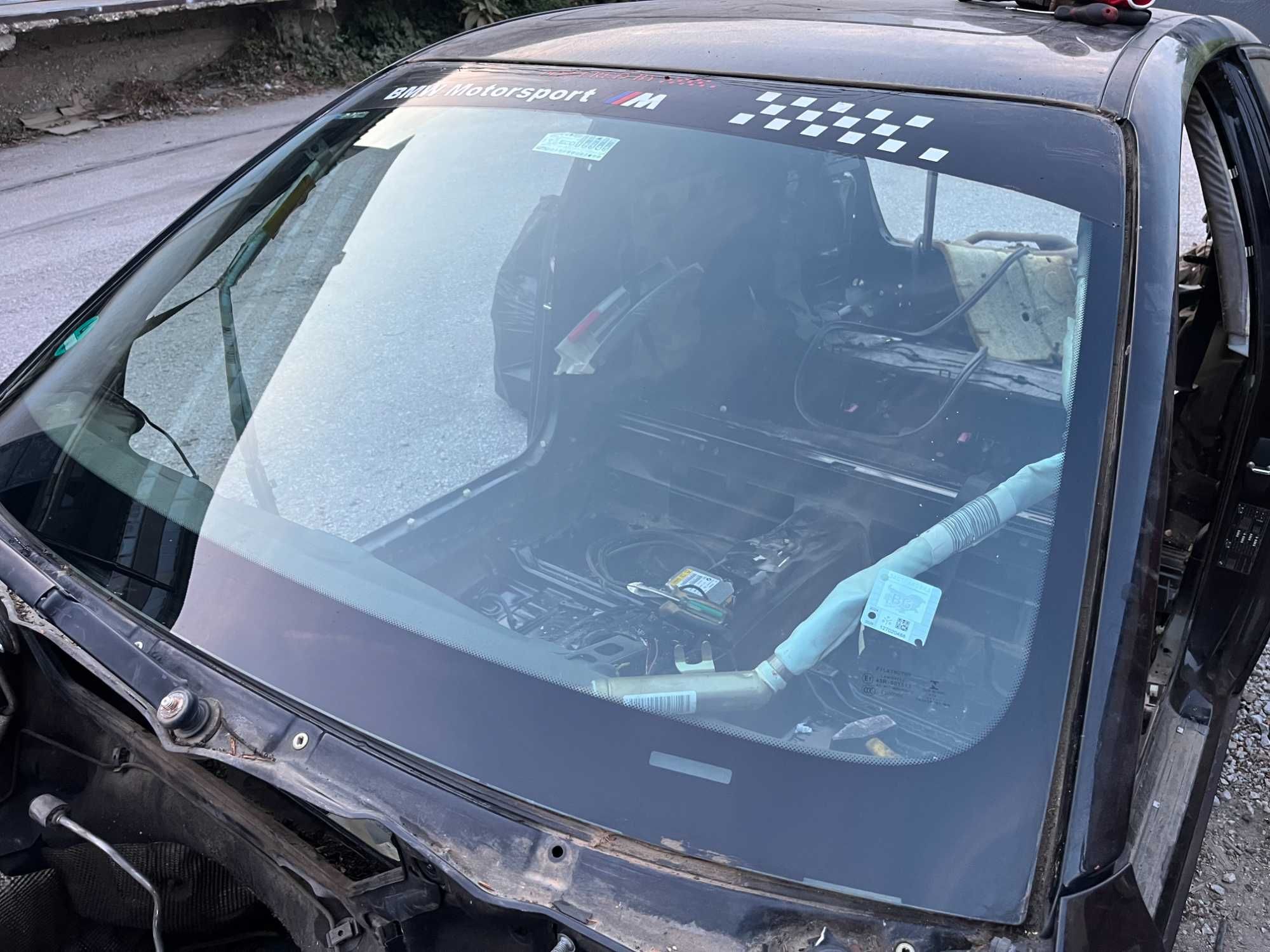 Предно стъкло за BMW E46 Compact