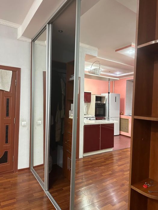 Сдается посуточно однокомная студия квартира