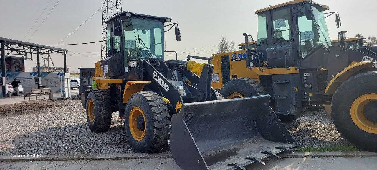 Фронтальный погрузчик XCMG LW300KN    1,8 M3    Джойстик