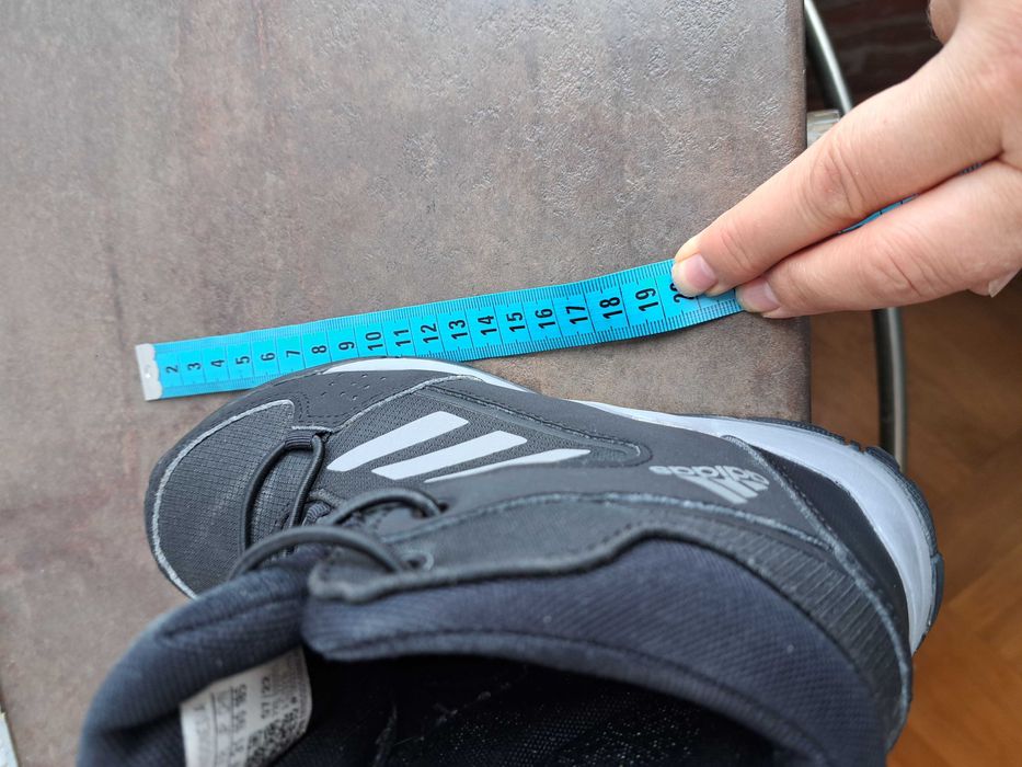 детски ботуши,зимни обувки,боти,апрески,Adidas номер31 за момче,адид