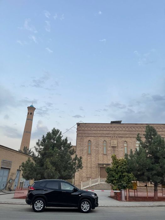 Hastimomda uy sotiladi