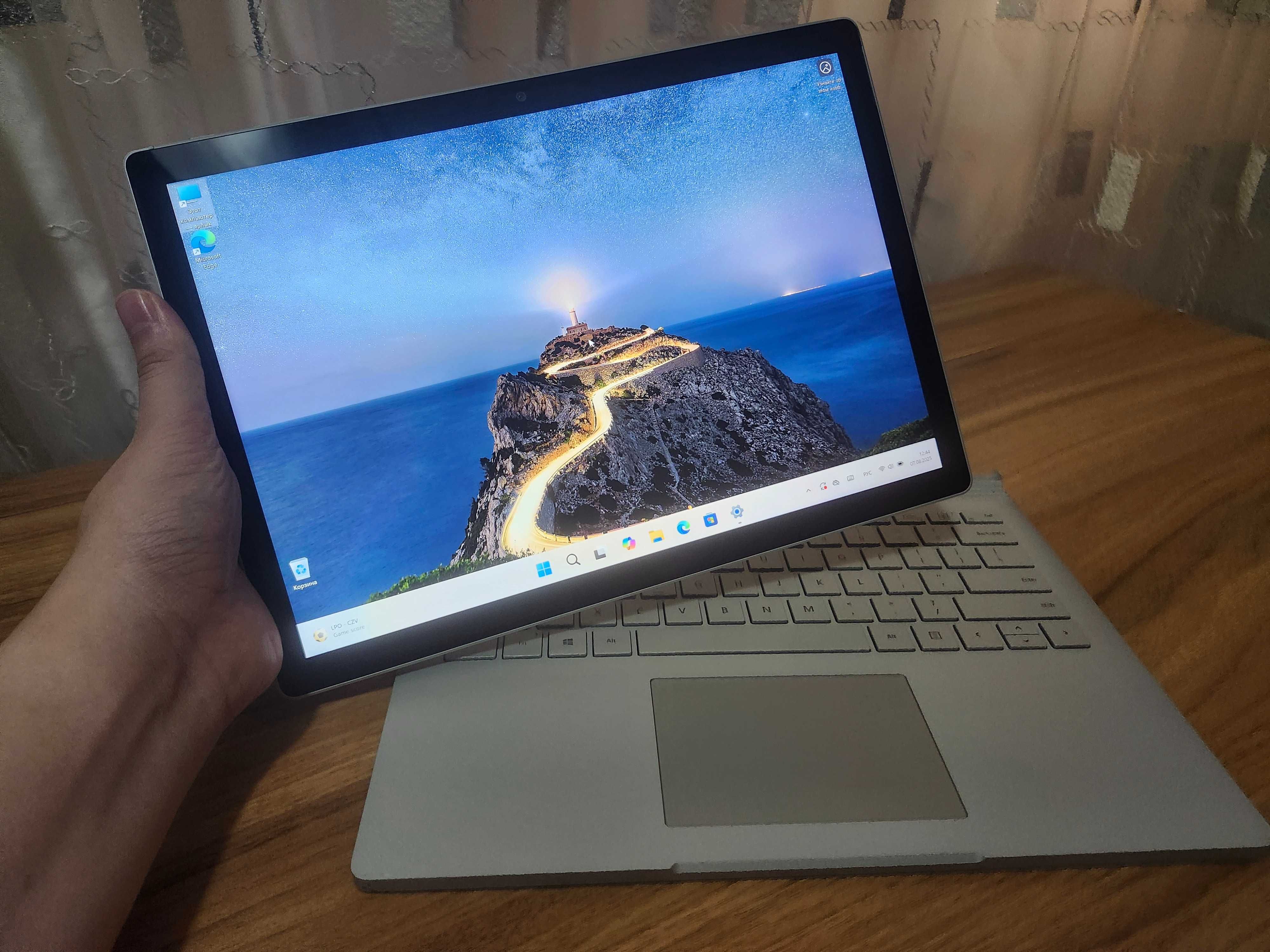 Microsoft Surface Book 3