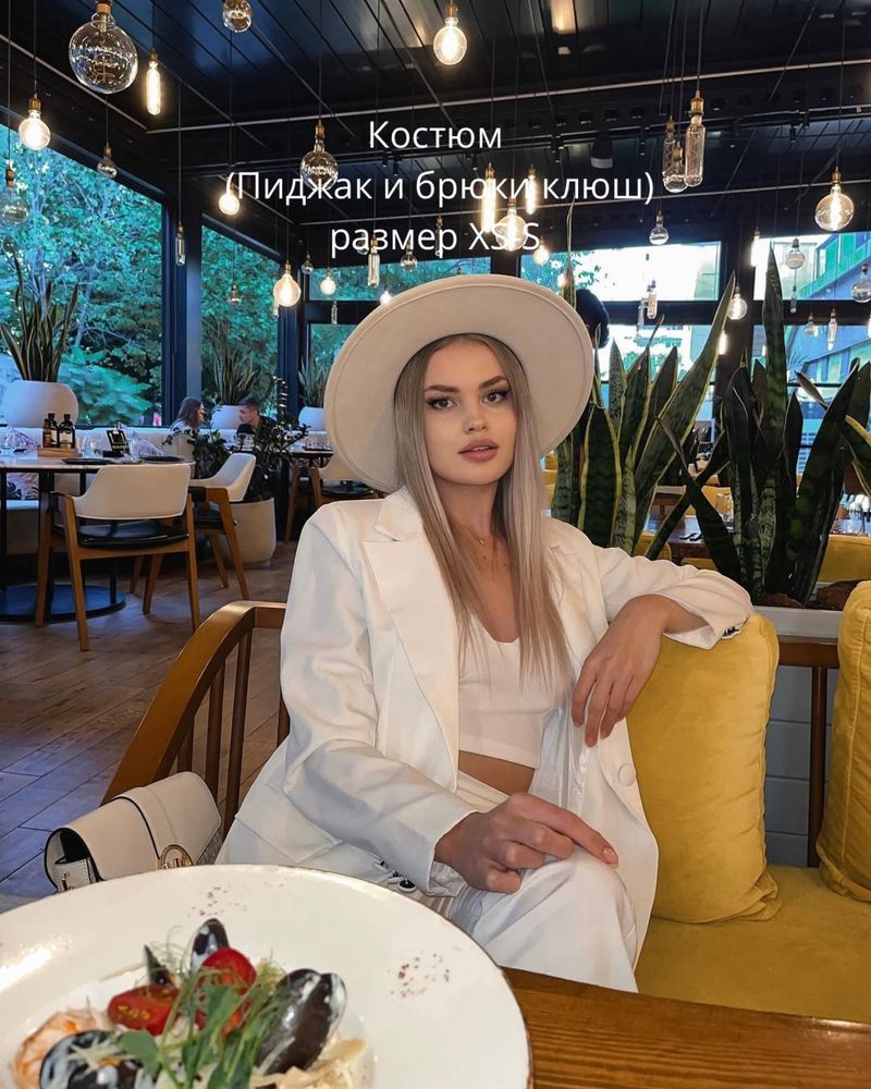 Вся одежда за 6.990тг