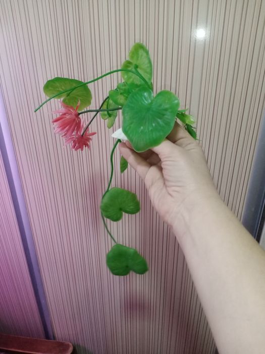 Продам искусственные водоросли для аквариума