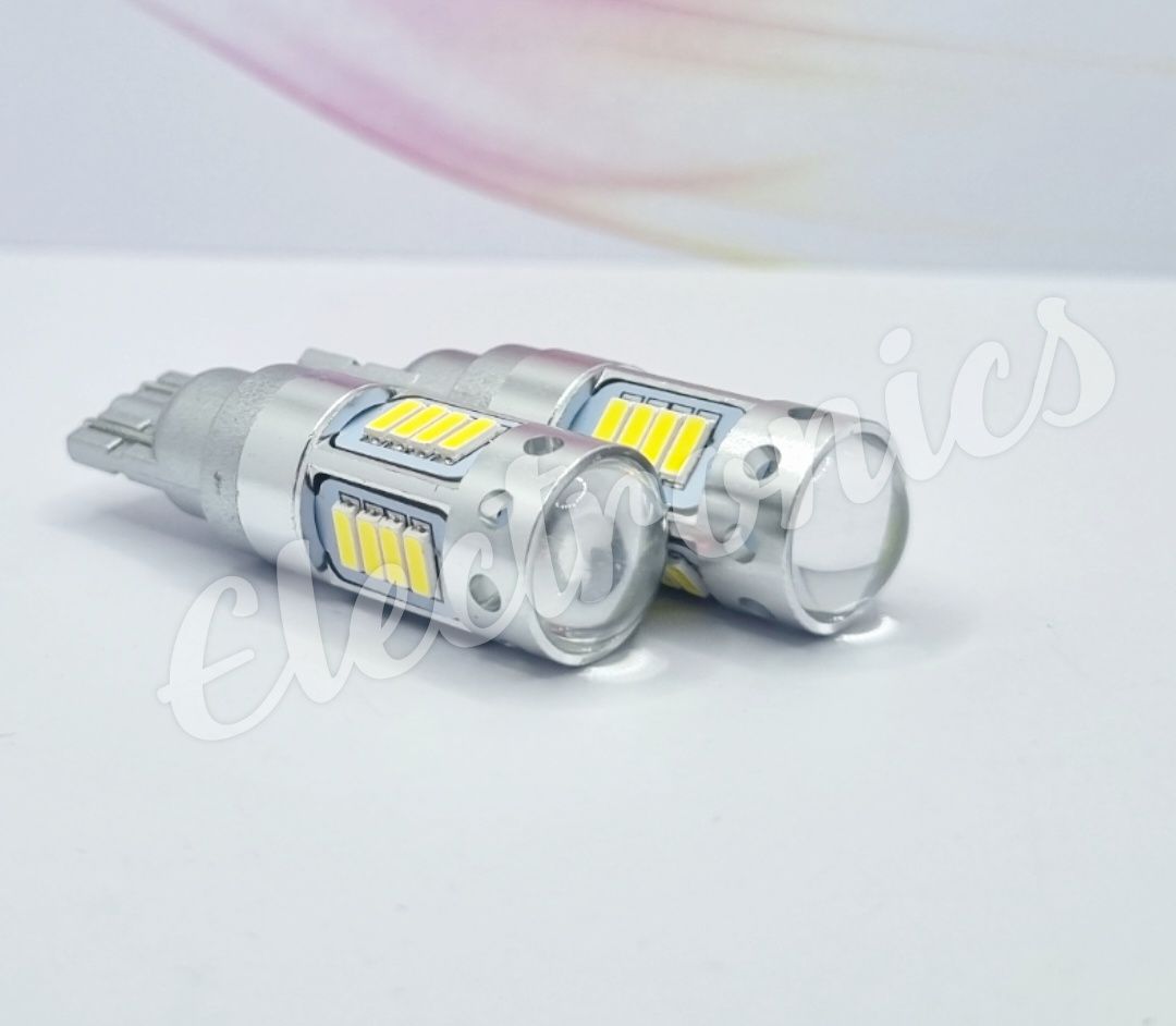 LED крушки за габарит с лупи цокъл тип T10 W5W - 2 броя