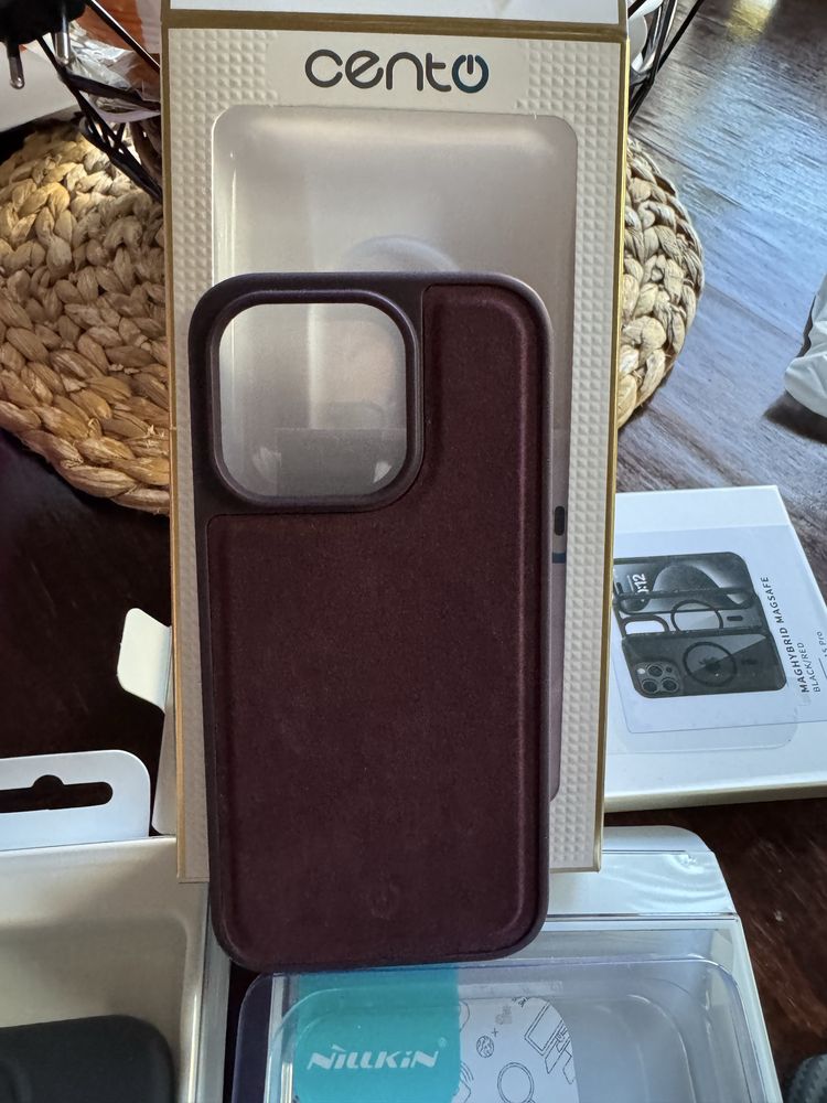 iPhone 15 Pro кейсове