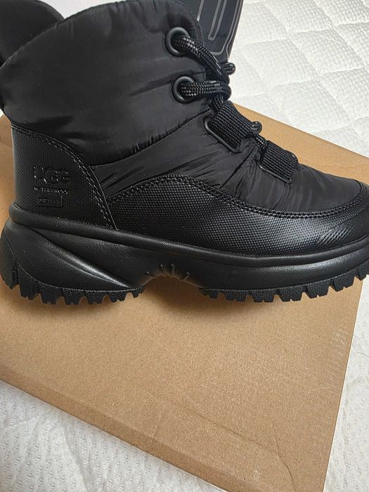 UGG Апрески W Yose Puffer Lace ,цвят черен