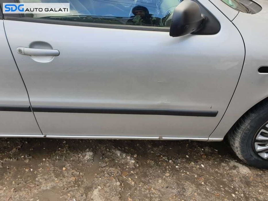 Usa Usi Portiera Portiere Dreapta Fata Dezechipata cu Defect Seat Leon 1M 1999 - 2006 Culoare LS7N