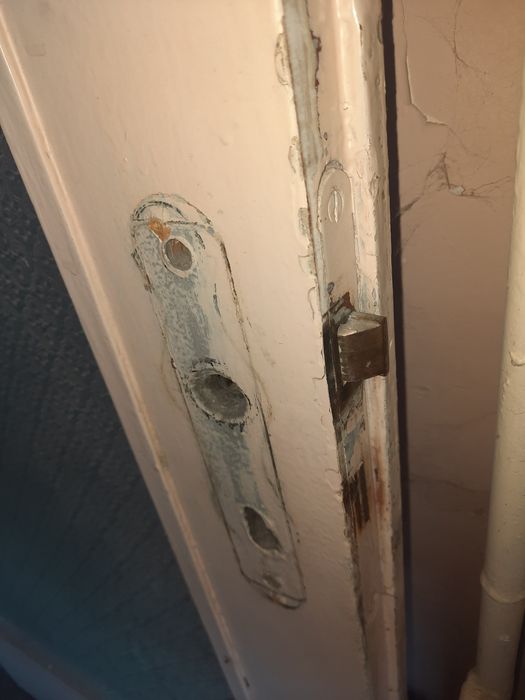 Крило на врата от хол.