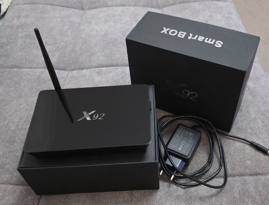 Smart tv box x92 в идеальном состоянии