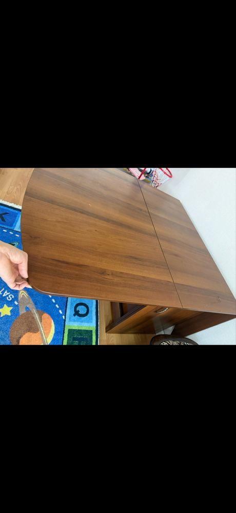 Стол со стульями