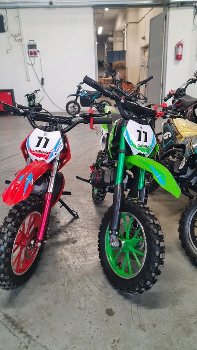 Cross 49cc adus din Germania pentru copii cu motor pe benzina