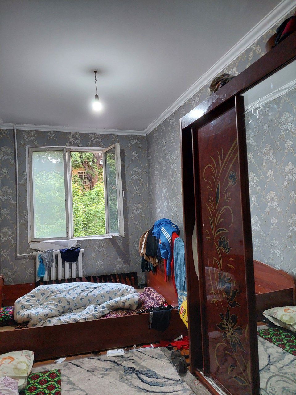 Чилонзор-18кв 3*⁴/3/4/Срочно Сотилади Ориентир Парламент 24соат Куча
