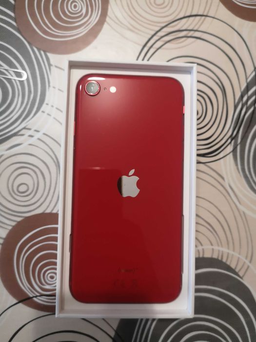 IPhone SE 2020, RED