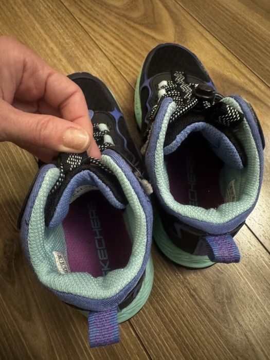 Skeechers marimea 28.5