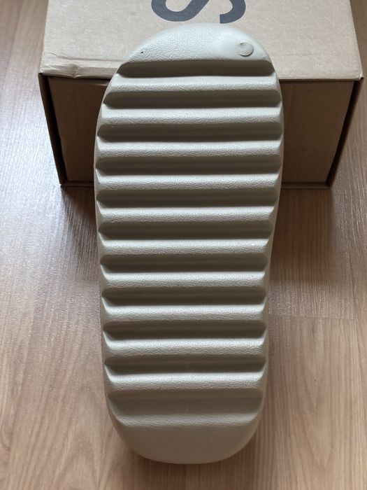 Adidas Yeezy slides