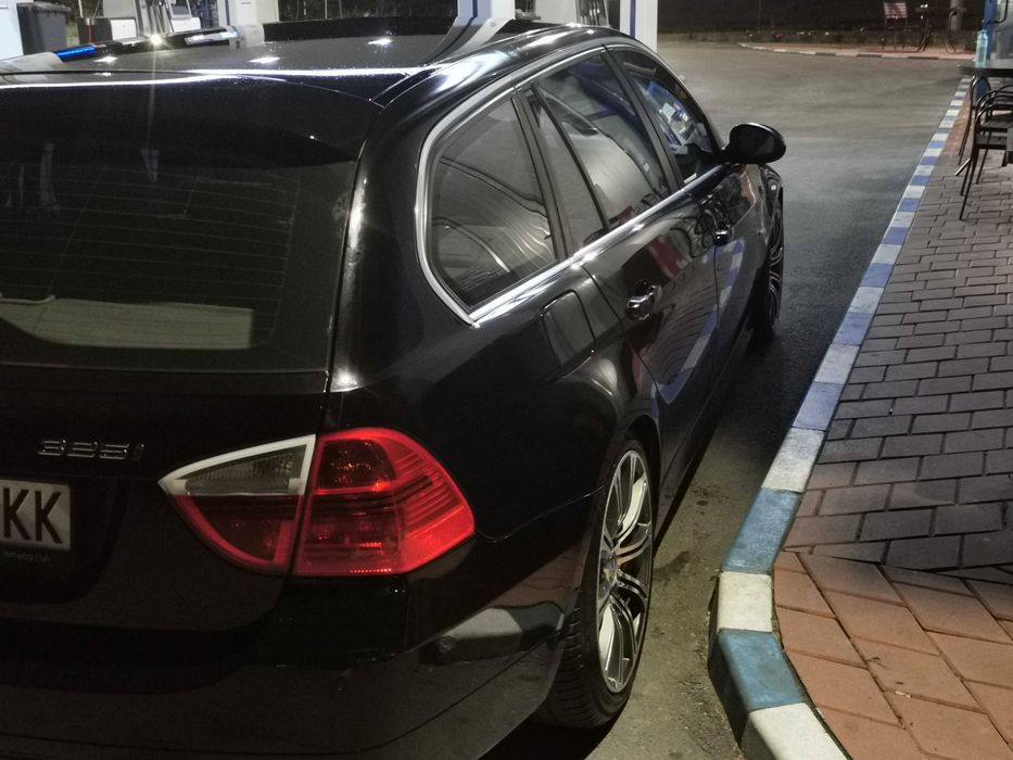 BMW325iКолатсъстояние. Нови летни гуми 18навргпредимесеца.