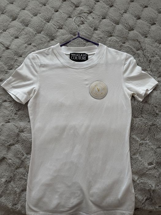 Футболка versace jeans couture , в хорошем состоянии