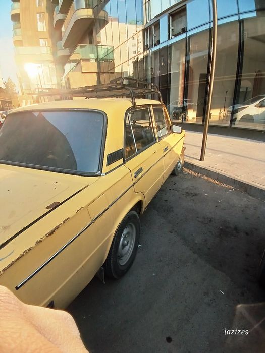 Vaz 2106 sotladi 1982 yil  narxi 1.500 $