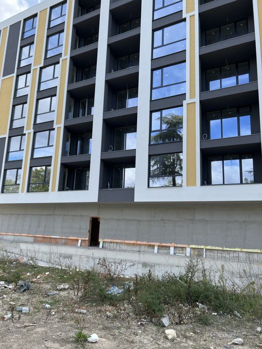 Продавам 2 стаен апартамент