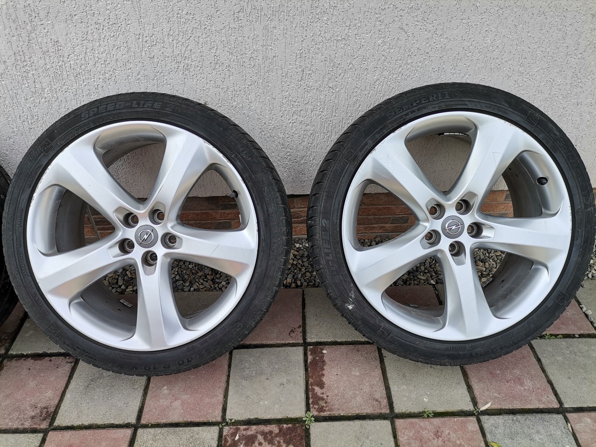 Jante Aliaj 5x105 Opel Astra J r19 cu anvelope 235/40r19