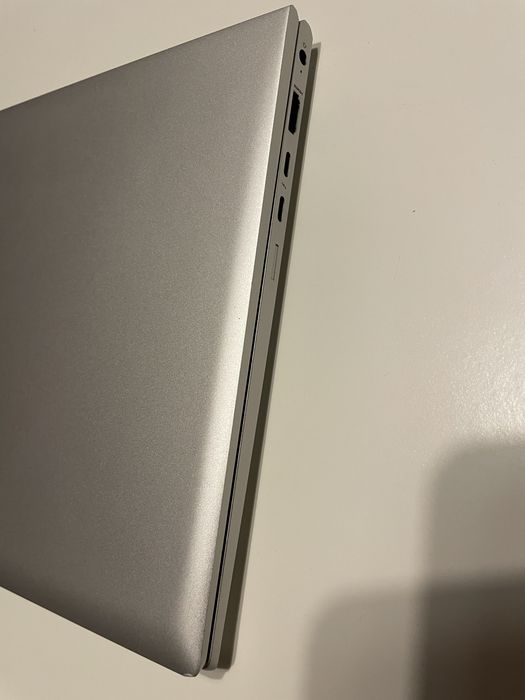 HP EliteBook 840 G8 • i5-1145G7 • 16GB RAM • 512GB SSD