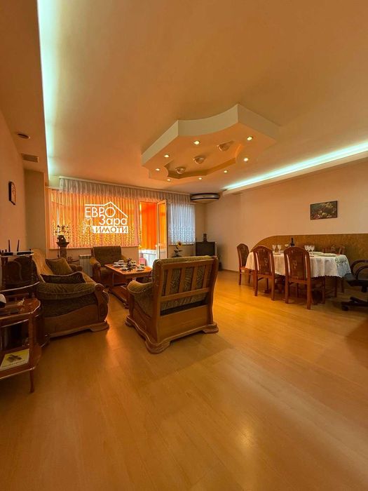 Продава се Тристаен апартамент в Стара Загора, Център - 141 кв.м за 1596 €/кв.м - Снимка #3