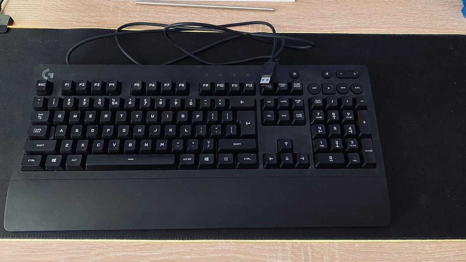 Tastatură LOGITECH G213 RGB