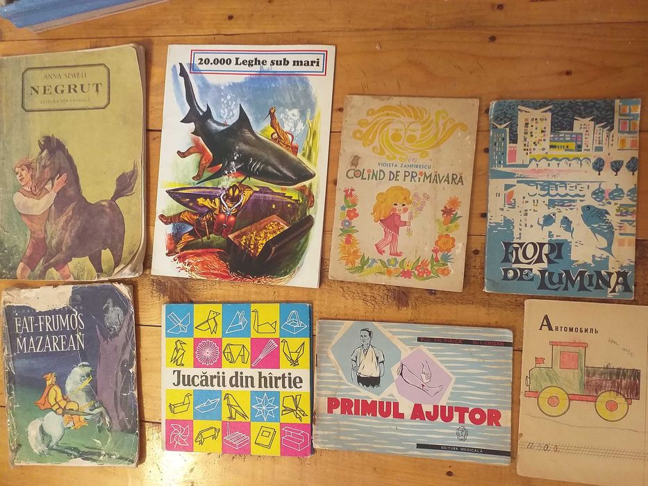Carti ilustrate,de colorat,benzi desenate vechi-St Cel Mare etc,colect