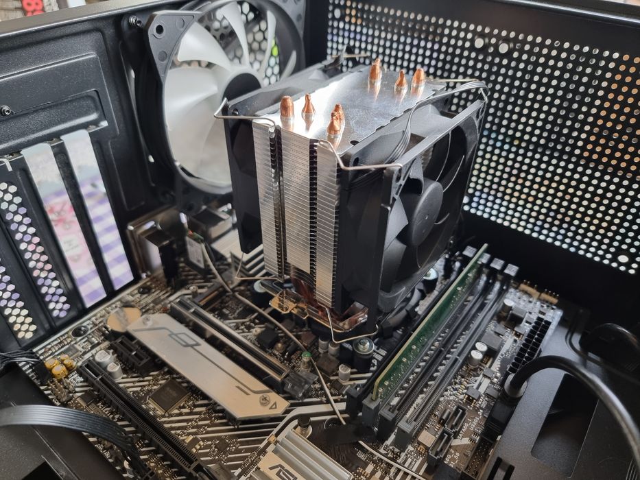 i5-11400F + Asus Prime B560M-A + 16GB DDR4 + Кутия