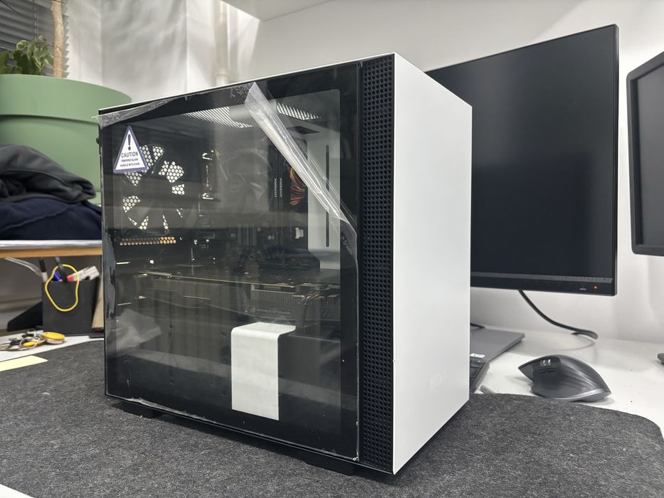 PC - i7-8700K-GTX 1060 6GB ASUS STRIX-16GB HyperX-SSD 480GB-NZXT H210