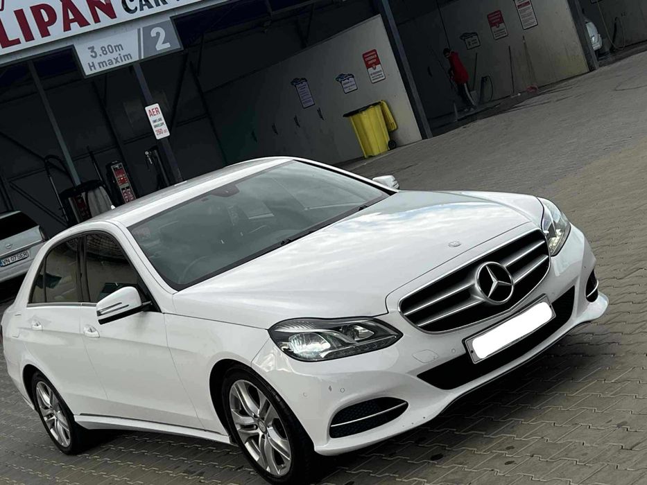 Dezmembrez mercedes e300 w212 facelift hybrid 2.2 om651