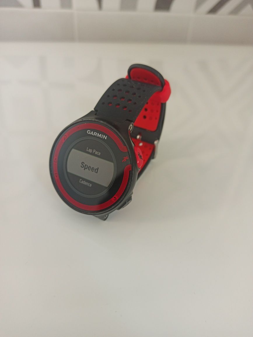 Ceas sport Garmin Forerunner 220 + incarcator