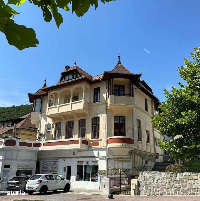 Ap. 5 camere de vânzare, Sinaia, Republicii - International