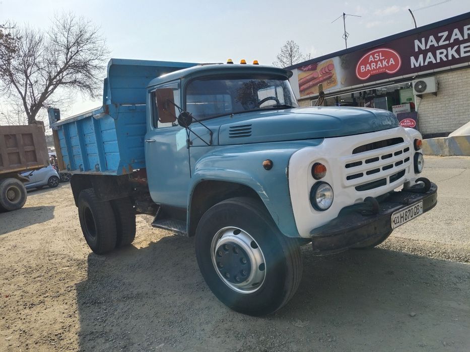 Zil mmz 130 sotiladi