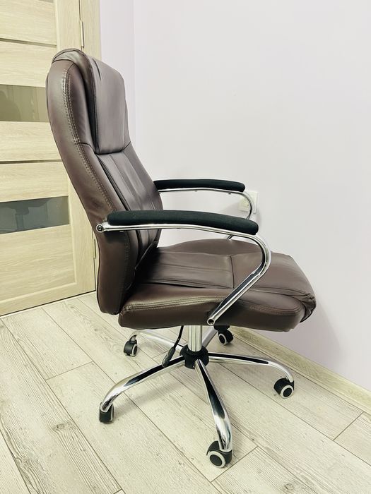 Офис Стол Тъмно Кафяв