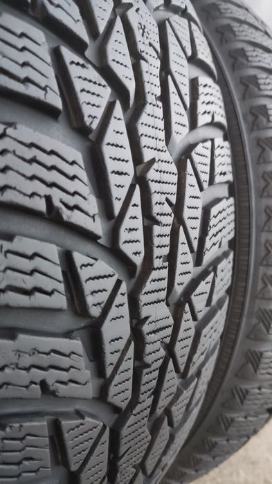 2бр. зимни гуми 205/55/16 Nokian WR D4 
dot4022
6.98мм
Много добро със