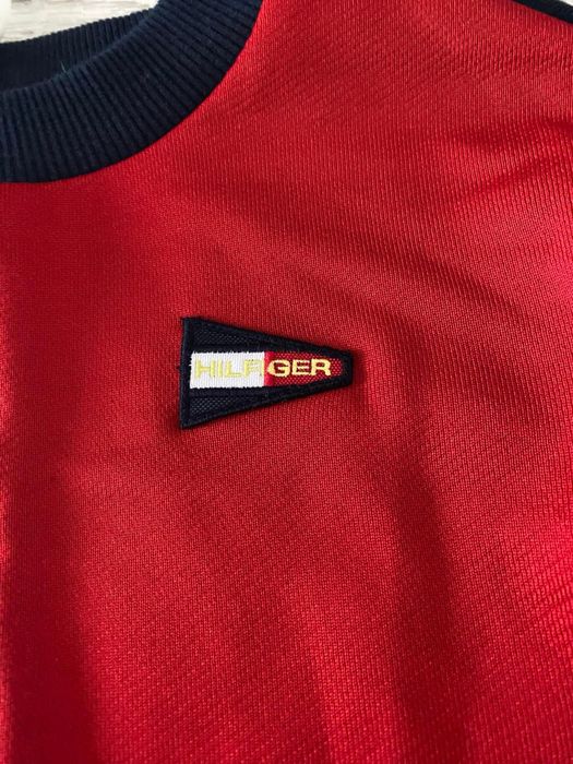 Pulover nou copii Tommy Hilfiger. NOU, cu eticheta. 7 ani 122 cm