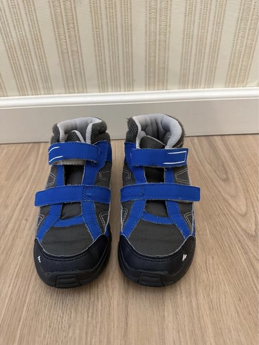 Продам  ботинки Decathlon, 32 размер, отличное состояние