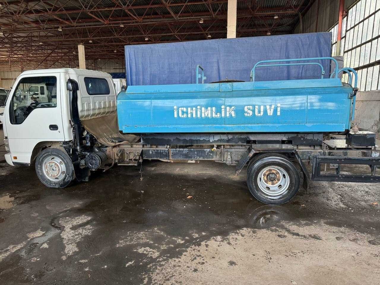 Isuzu NQR (В распродаже грузовых транспортов)