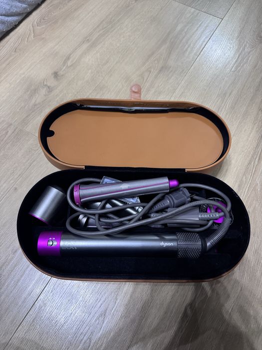 Продам стайлер dyson оригинал