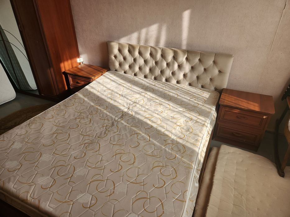 Мебель. Б.У.  спальня состояние среднее